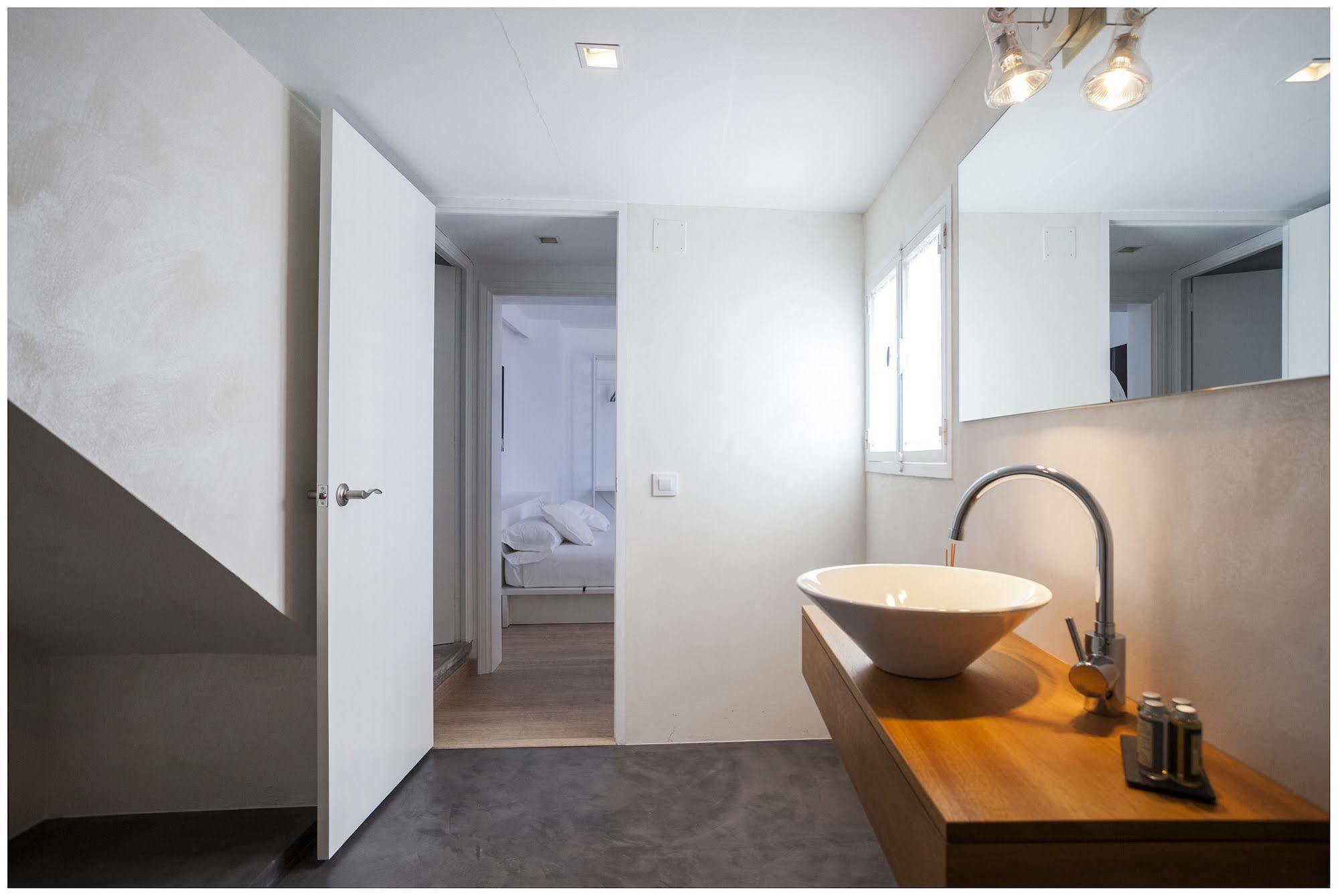 סיוטאדלה Cheap & Chic Hotel מראה חיצוני תמונה